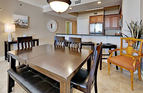 Fort Walton Beach Condo | Azure by Southern Vacation Rentals