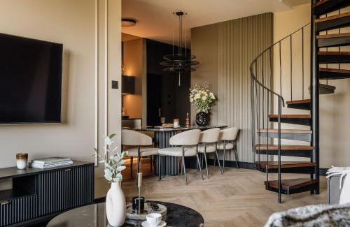 City Centre Apartment | Azure Palace - LoftAffair Collection