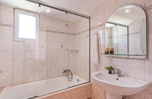 Sfakaki Apartment | Azure Seaside Apts