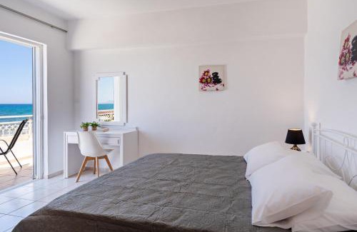 Sfakaki Apartment | Azure Seaside Apts