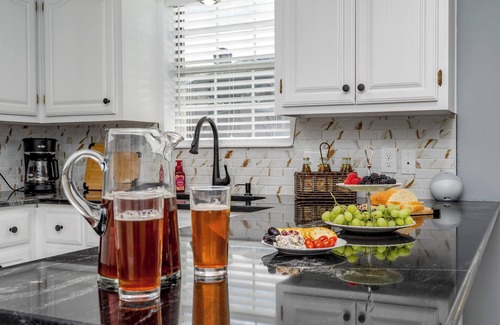 Abilene House | Azure Sky- A Relaxing Haven in the Heart of Texas