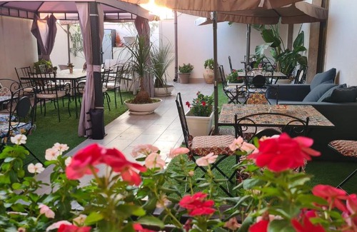 Belpasso Bed & Breakfast | B&B BcenS "La città delle 100 sculture" - Belpasso - Etna - con parcheggio privato