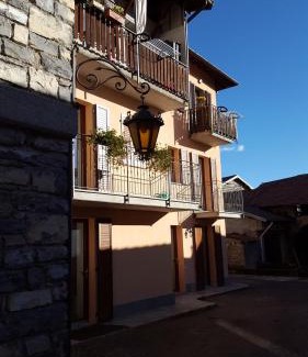 Lanzo d'Intelvi Bed & Breakfast | B&B CA'SUANA