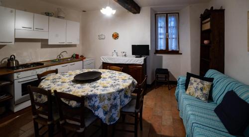 Neviano degli Arduini Apartment | B&B Cortebonomini apartment