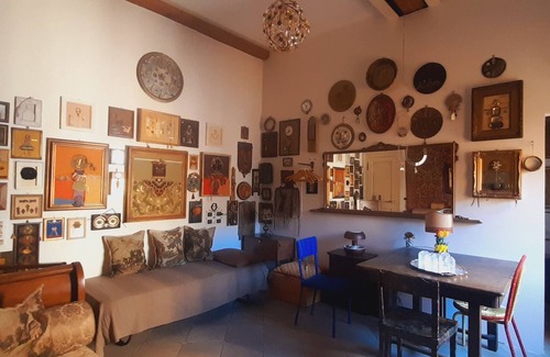 Historic Center Bed & Breakfast | B&B Fuori Dai Coppi Medieval Apartment Under the Two Towers and Piazza Maggiore