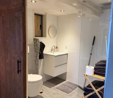 Winschoten Bed & Breakfast | B&B Het Molenhuisje Winschoten - met woonkamer & keuken
