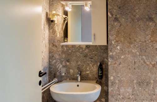 Municipio 2 Hotel | B&B Hotel Bari Rondò