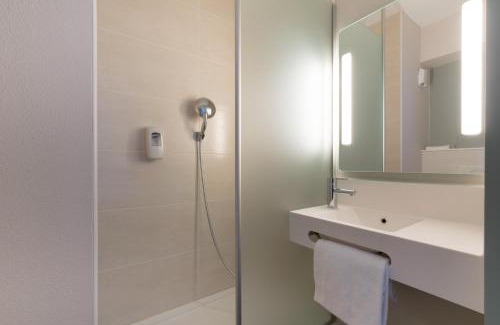 Saint-Menet Hotel | B&B HOTEL Marseille La Valentine St Menet