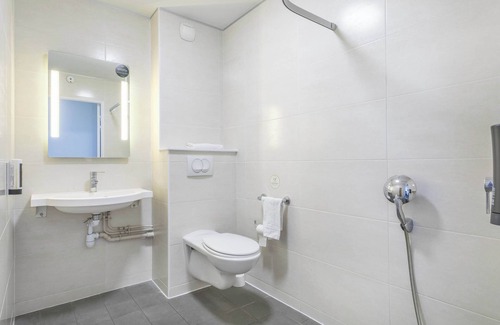 Les Crottes Hotel | B&B HOTEL Marseille Les ports