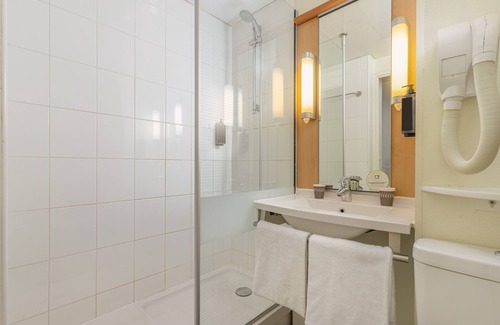 Le Rouet Hotel | B&B HOTEL Marseille Prado Parc des expositions