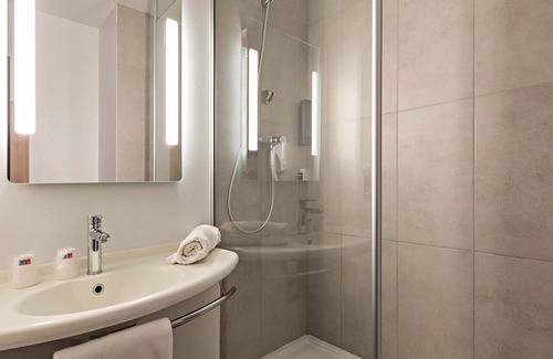 Centre Ville Rive Gauche Hotel | B&B HOTEL Rouen Centre Rive Gauche