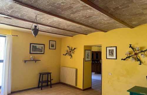 Cantalupo Bed & Breakfast | B&B il Girasole e il Tulipano