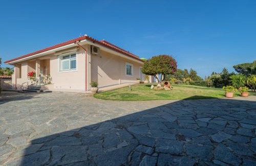 Poggio dei Pini Bed & Breakfast | B&B Le Bouganville