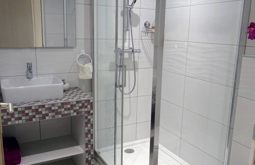 Sainte-Honorine-des-Pertes House | B&B Le Clos Saint-Jean - Omaha Beach