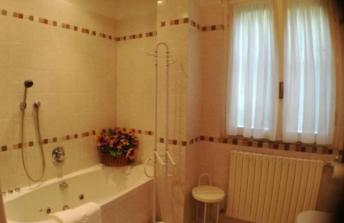 Albate Bed & Breakfast | B&B SARI