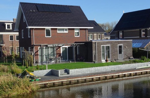 Municipality of Sudwest-Fryslan Bed & Breakfast | B&B Snekerpoort