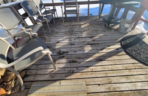 Russian Jack Park House | B&B u-med district near shopping, parks and JBER