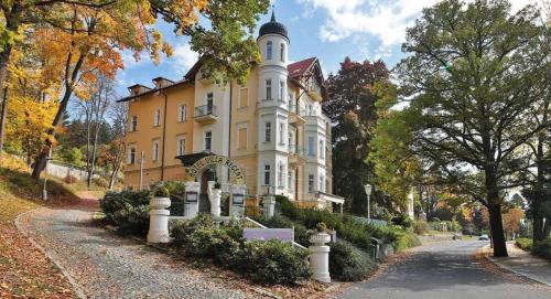 Marianske Lazne Bed & Breakfast | B&B Villa Hotel