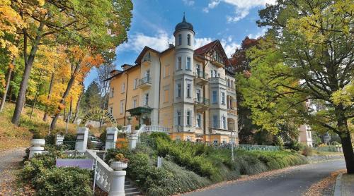 Marianske Lazne Bed & Breakfast | B&B Villa Hotel