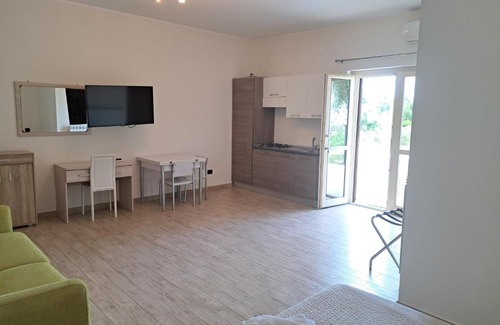 Paravati Bed & Breakfast | B&B Villa Mery