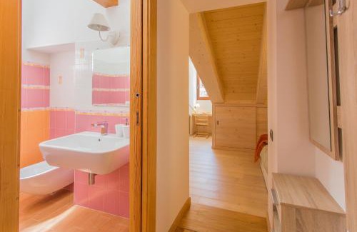 Tache Bed & Breakfast | B&B White Moon