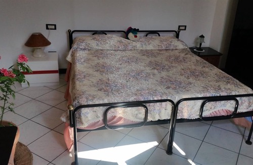 Bovara Bed & Breakfast | B&B with double bedroom and en suite bathroom in Campello sul Clitunno