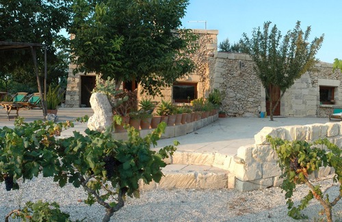 Merine House | B - stone house - Villa Diana