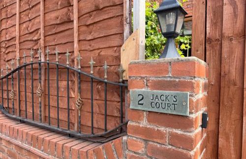 Ashton-under-Lyne Hotel | B1-Jacks Court