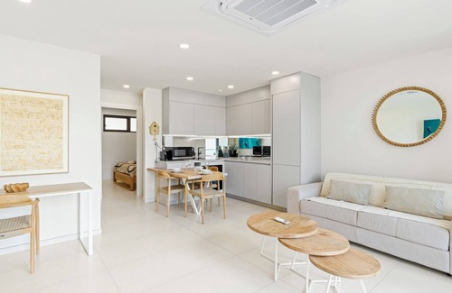 Cay Bay Apartment | B226 - Amazing Lagoon View with Balcony