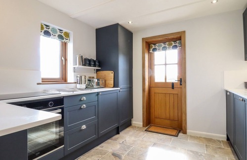 St Mary's Bay Cottage | BAA LAMB COTTAGE, family friendly, with open fire in Dymchurch