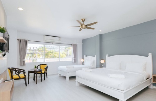 Old Phuket Town Hotel | Baan Sutra Guesthouse