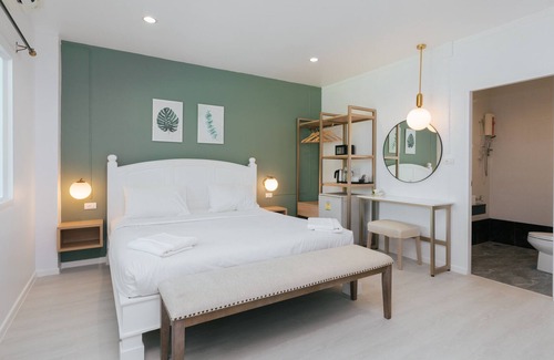 Old Phuket Town Hotel | Baan Sutra Guesthouse