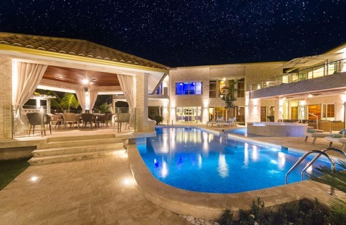 Bavaro Villa | Bachelor Mansion Punta Cana - 24 GUEST - Luxury 9BR Villa Coral GATED Community