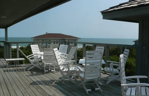Wilmington House | Bachman Tree House Figure Eight Island