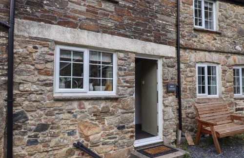 Walkhampton House | Back Cottage