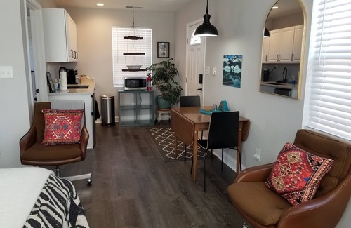 Belmont Historic District Apartment | Backyard Studio