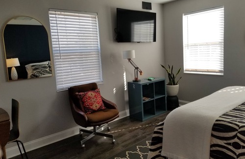 Belmont Historic District Apartment | Backyard Studio