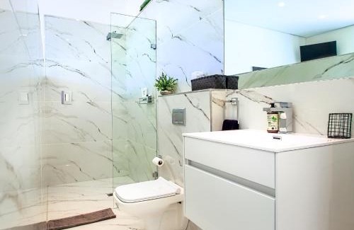 Constantia House | Badgemore Villa Guesthouse