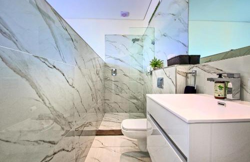 Constantia House | Badgemore Villa Guesthouse