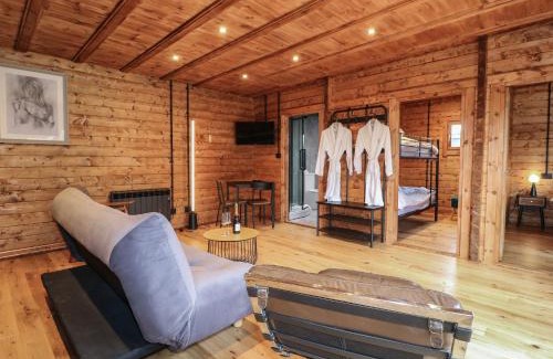 South Luffenham House | Badger's Burrow