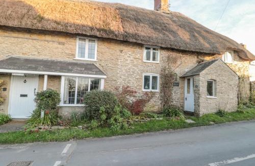 Littlebredy House | Badgers Cottage