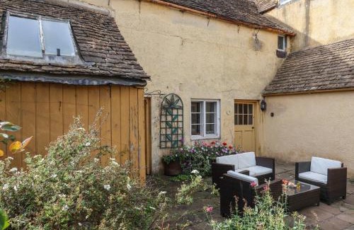 Badminton House | Badminton Farm Cottage