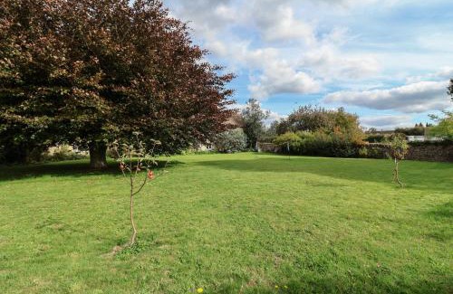 Badminton House | Badminton Farm Cottage