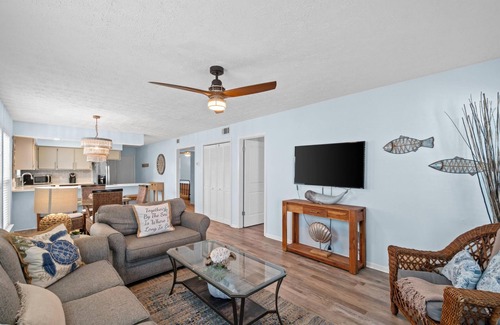 Sunnyside House | Bahama West – Beach Therapy, Pet Friendly, Gulf View, Beach Access, Free Golf