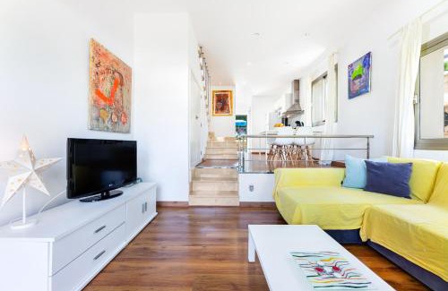 Son Serra de Marina House | Bahamas 2