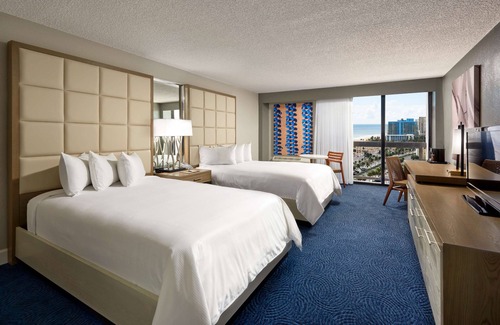 Central Beach Resort | Bahia Mar Ft. Lauderdale Beach- a DoubleTree by Hilton Hotel
