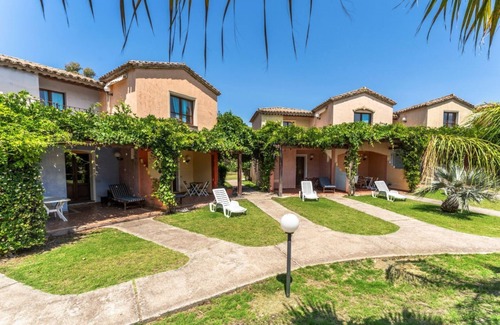 Santa Margherita di Pula Apartment | Baia delle Palme, Bilo premium 4 beds with air conditioning