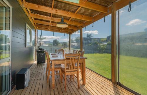 Whitianga House | Bailey Bach - Whitianga Holiday Cabin
