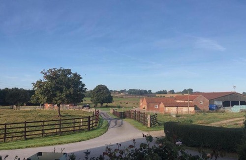 Horncastle Apartment | Bainvalley Cottages - Group Accommodation