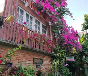 Wua Lai House | Baitong Homestay